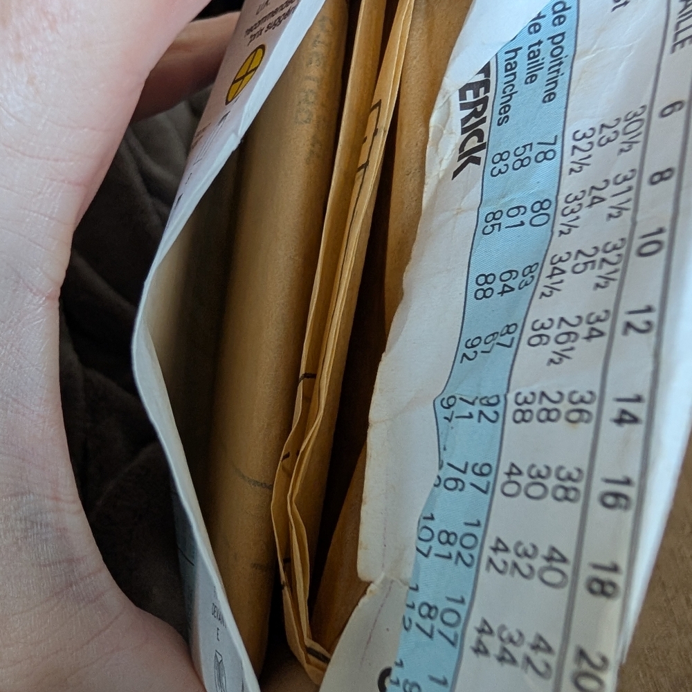 Butterick Pattern - Picture 4 of 4